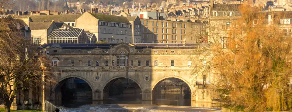 Pulteney Bridge and the weir on the River Avon in Bath